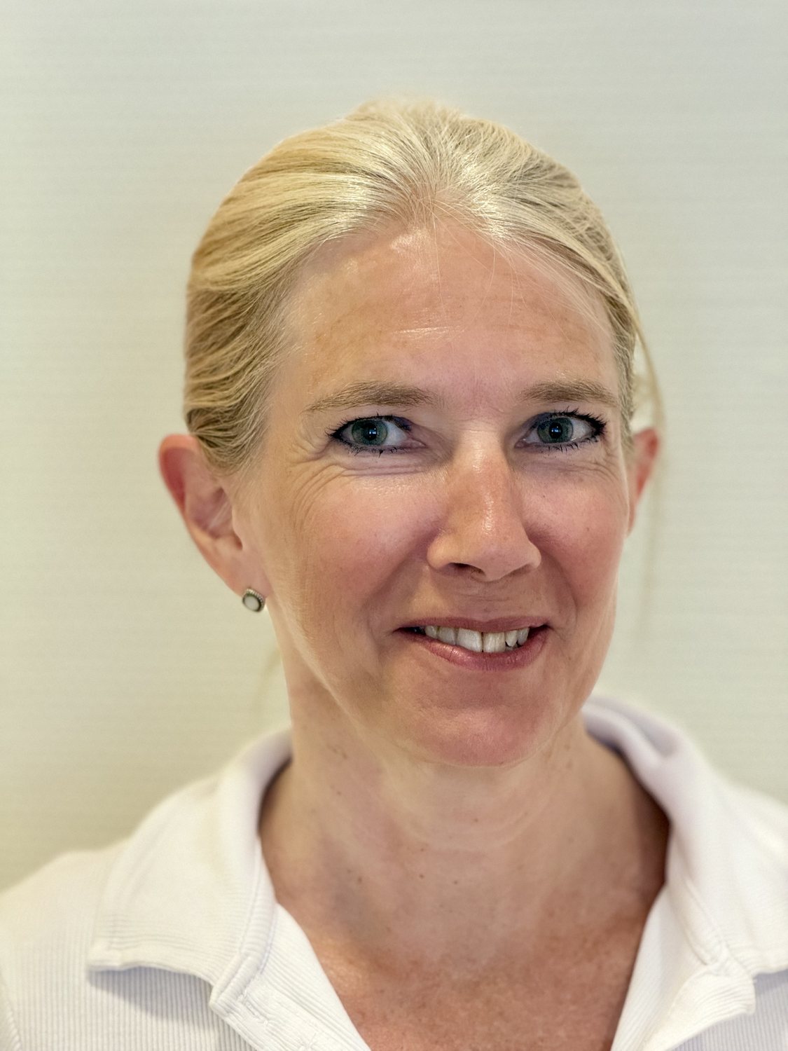 Birgit Lauprecht, Praxisassistentin